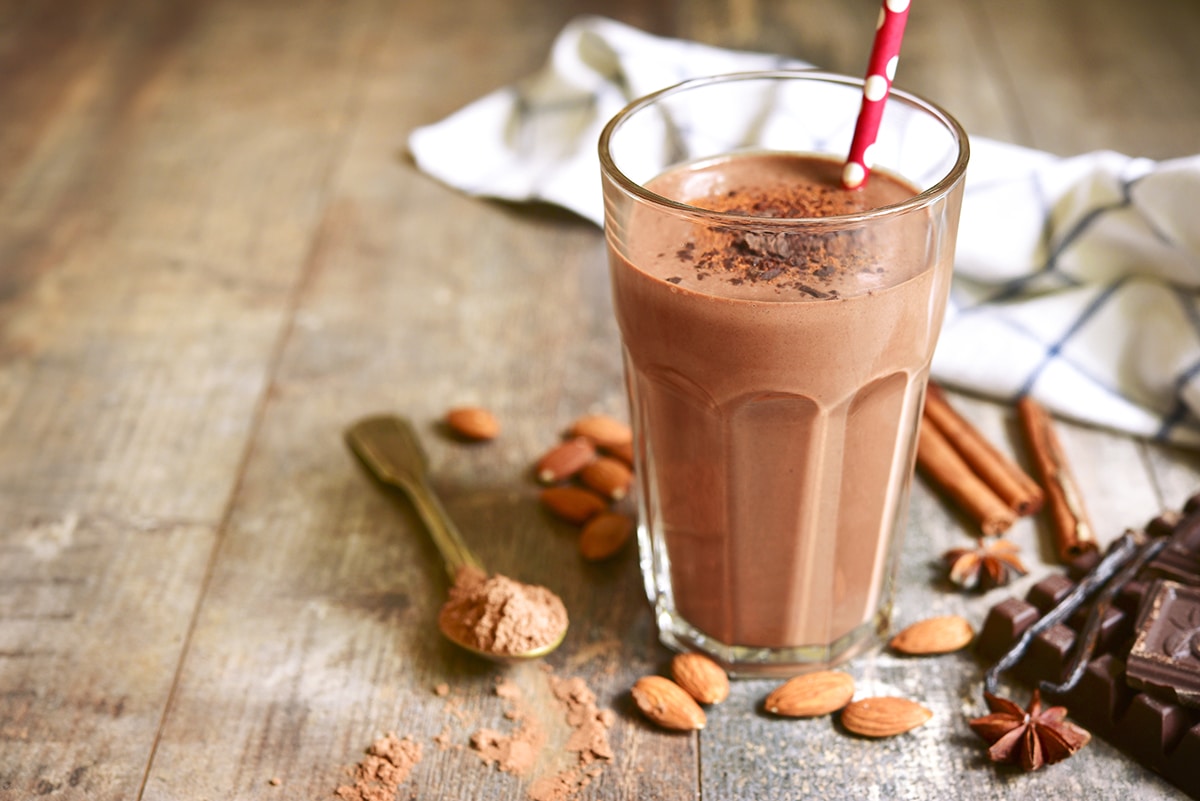 almond-chocolate-smoothie.jpg